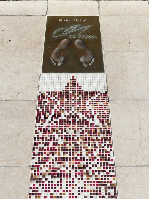 值得一提的 值得一提的